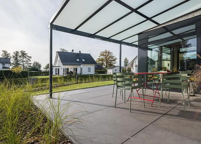 Luxus Ferienhaus für 8 Personen am See inkl. Boot